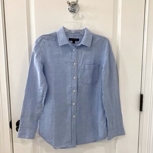 Breezy linen/cotton blue Banana Republic button blouse, long sleeve size S